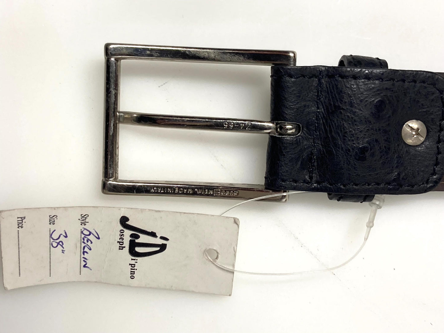 90s vintage black genuine leather belt made in Italy by Joseph Di Pino. Tooled finish made to look like Ostrich. NOS. Mens Large