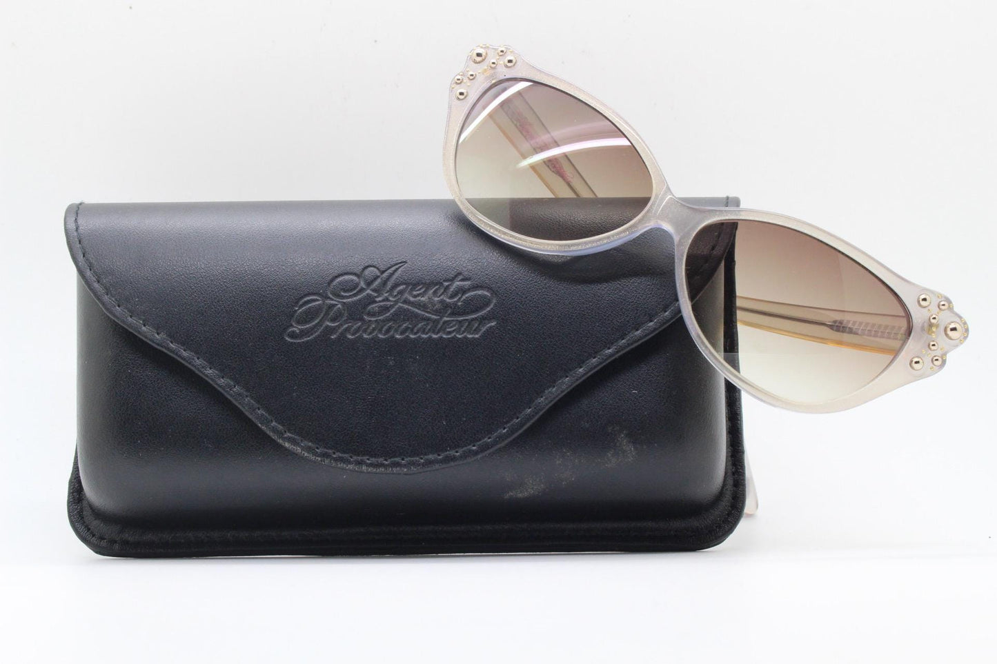 Agent Provocateur cateye sunglasses made in Japan by Linda Farrow. Womens beige glitter frame cat eye with gold studs. NOS vintage