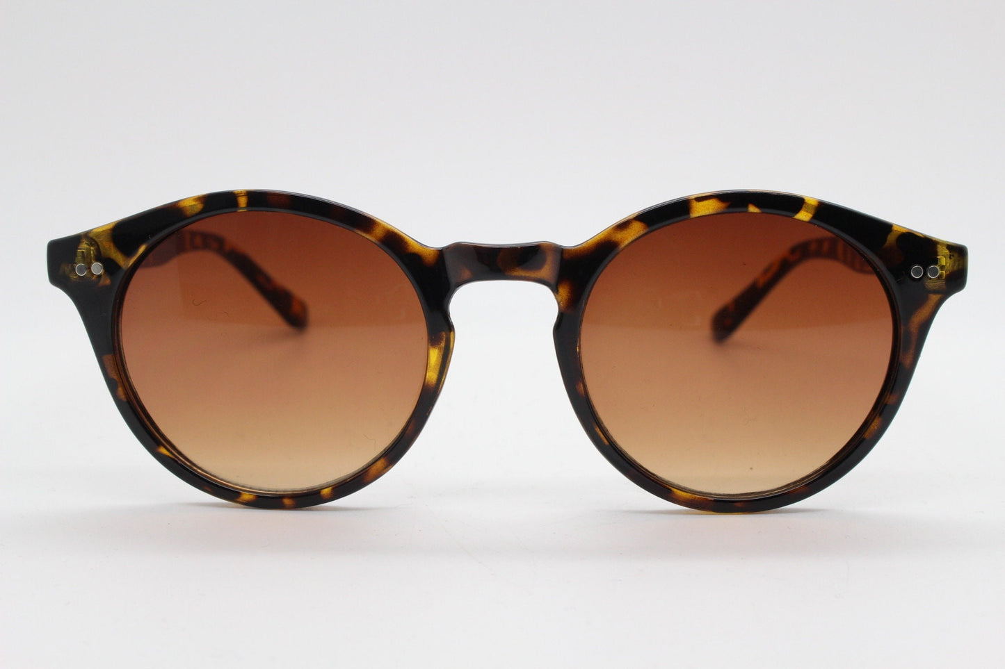 90s vintage small round sunglasses. 30s, 20s style gloss tortoise frame with warm brown lenses. BNWT