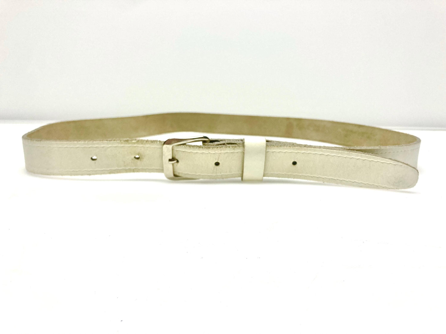 90s vintage thick genuine plain white leather 1" jeans / trousers belt in satin finish with suede back and simple silver steel buckle