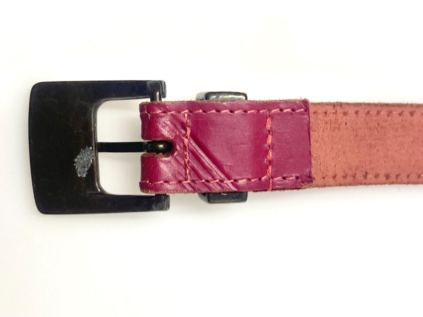 80s vintage womens pink genuine leather 1" belt Made in France. Abstract embossed pattern with brass buckle. For jeans or dress. VGC. NOS