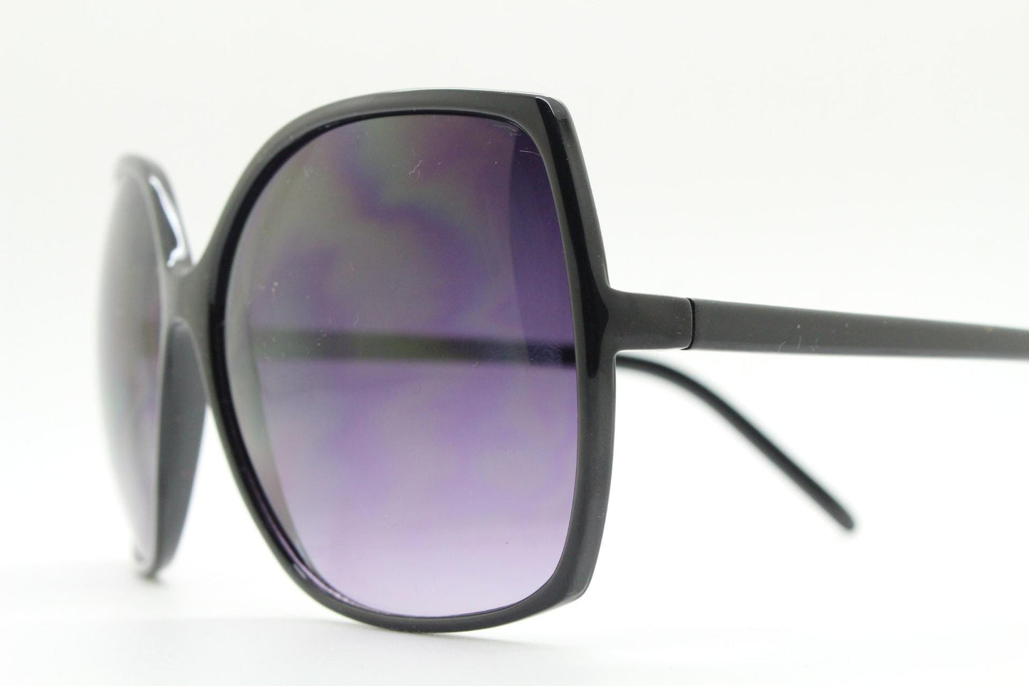 Y2K vintage oversized square sunglasses. Women's big black 70s style frame with ink navy blue lenses. Unused 2000s NOS
