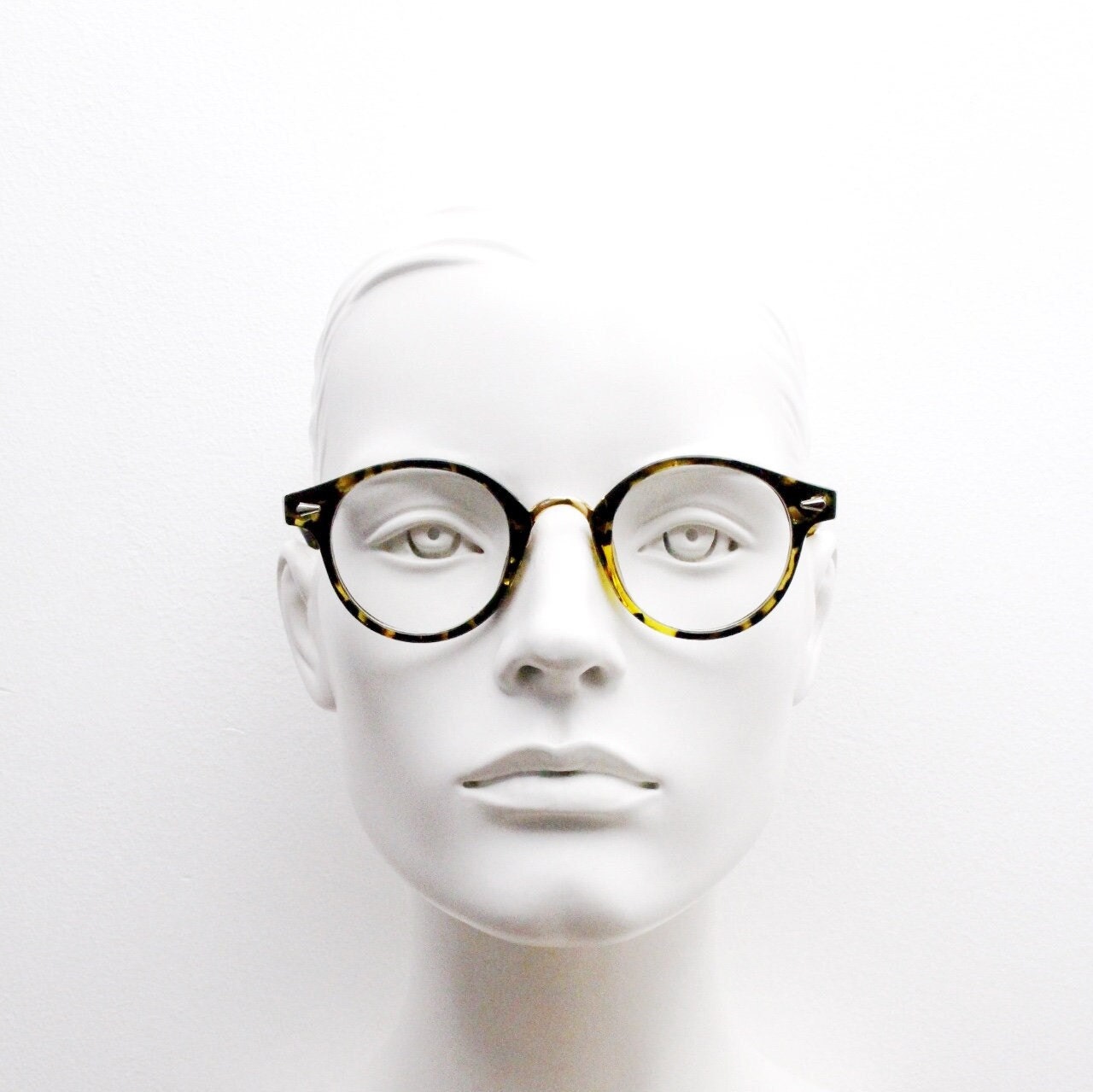 90s vintage round frame glasses. Tortoise with gold bridge optical frames. 40s, 50s design clear lens prescription eyeglasses. RX