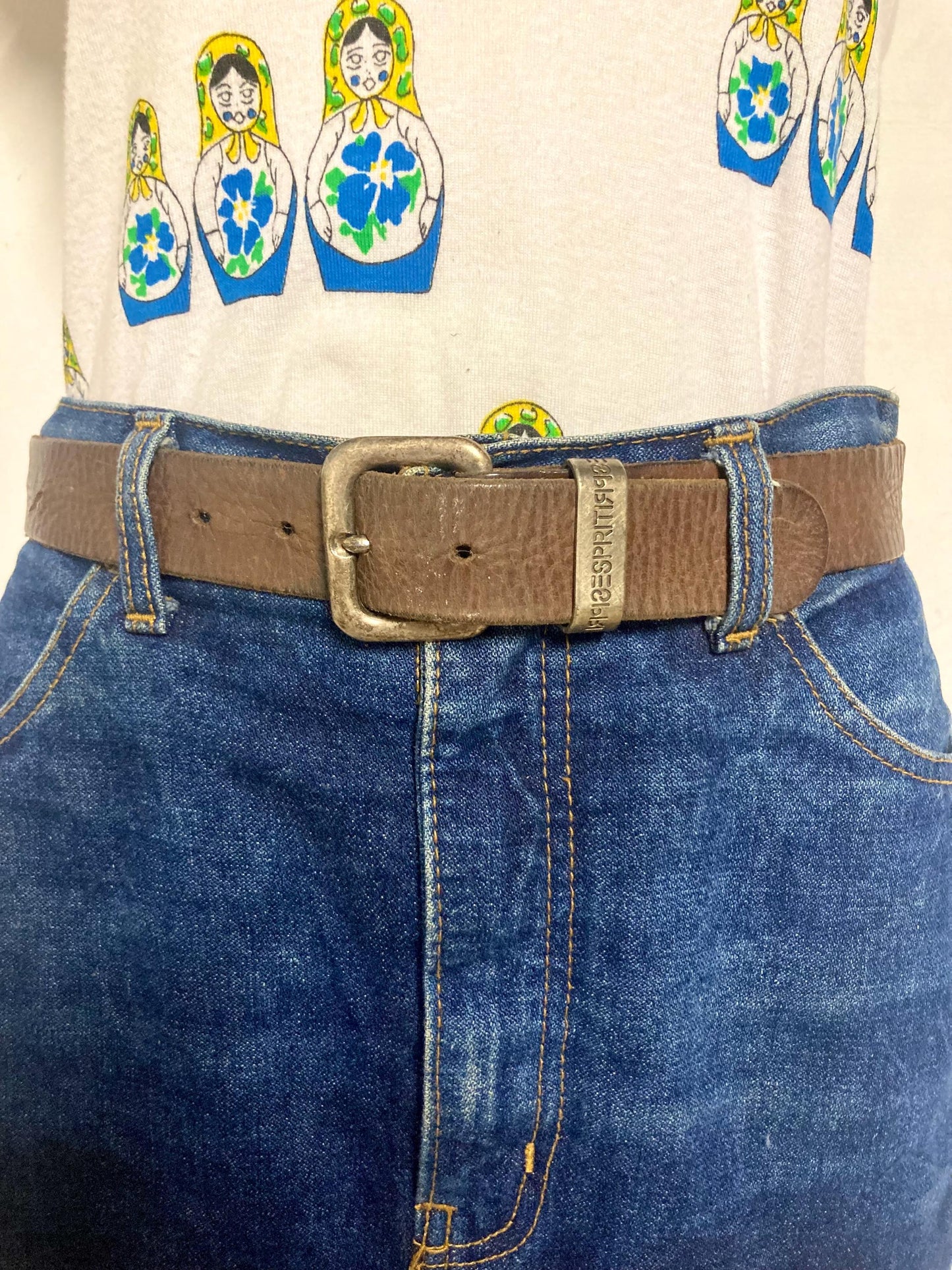 Esprit 90s vintage thick brown genuine leather belt for jeans with brass buckle. Original full grain textured cowhide finish