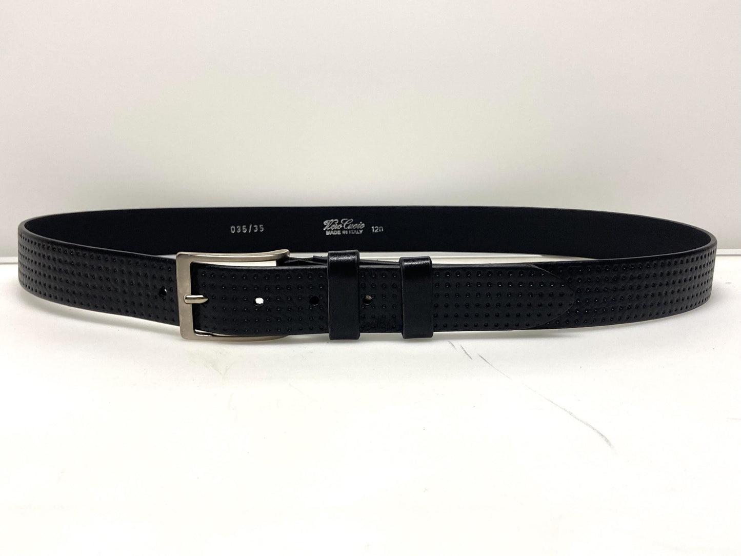 90s vintage black genuine leather belt made in Italy. Thick cowhide with smooth finish and indented dots for trousers/jeans. Mens NOS