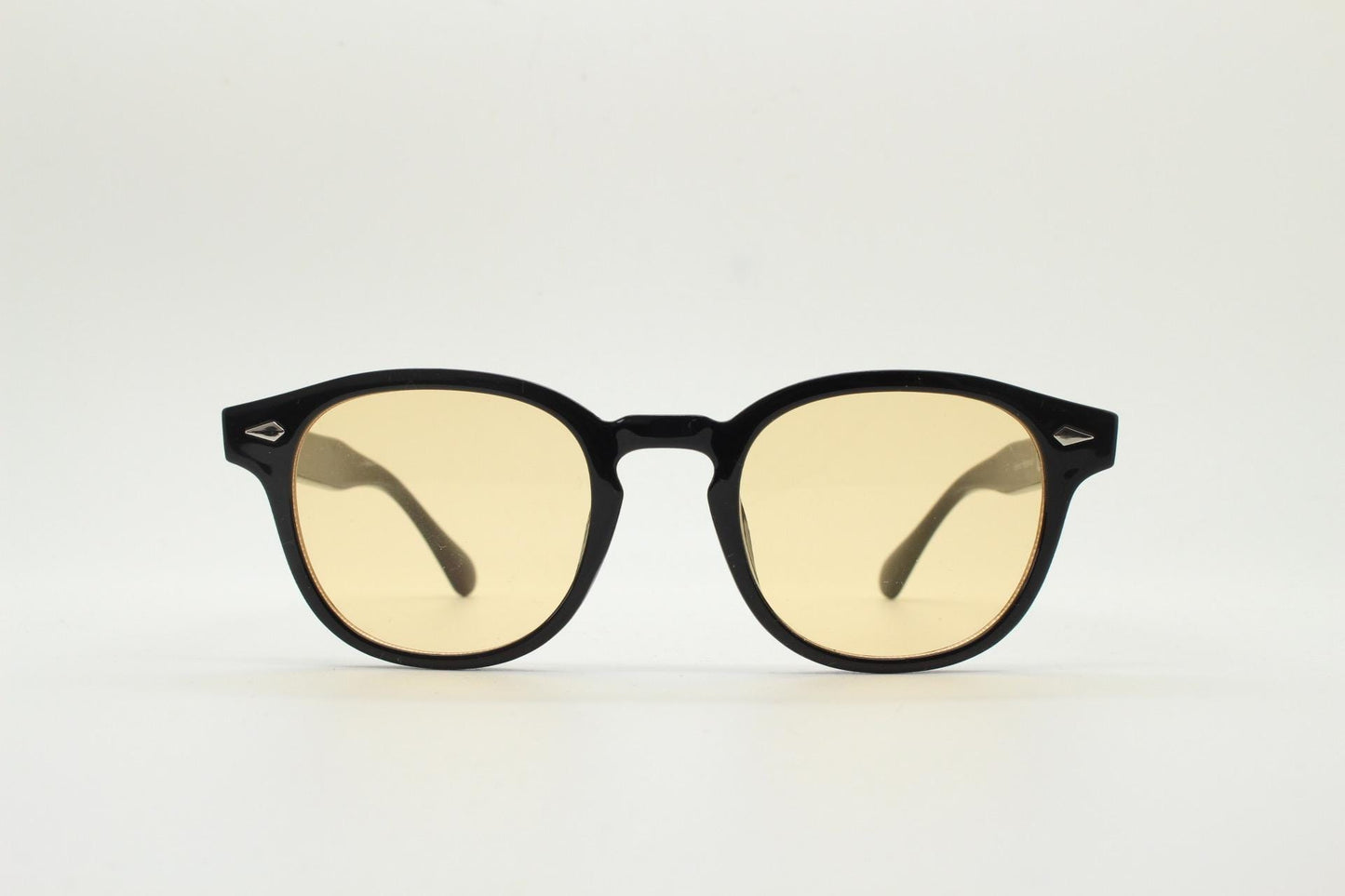 Vintage modified wayfarer design glasses. Black gloss 40s, 50s shape frame with keyhole bridge and extra light tone lenses. BNWT