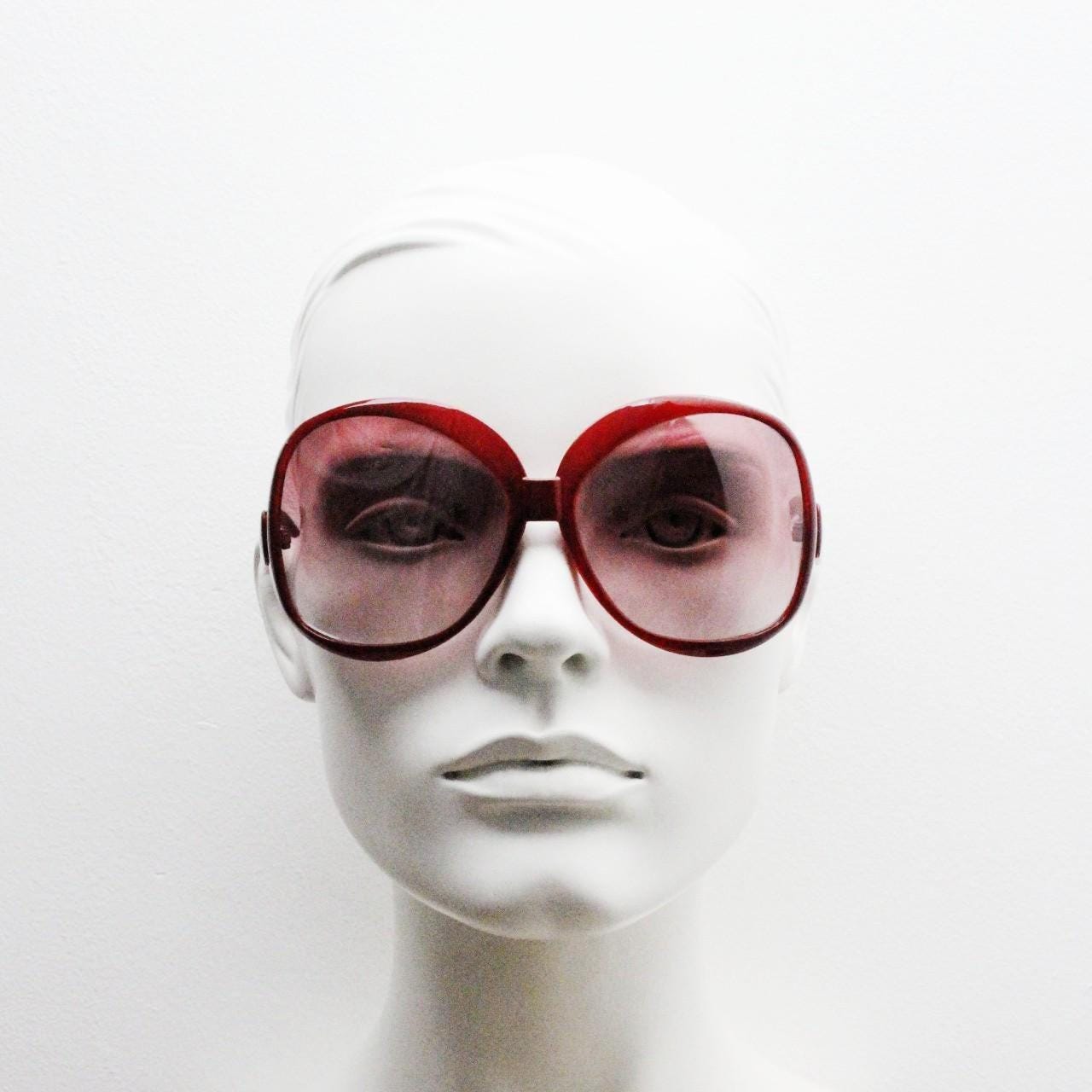 Y2k vintage oversized sunglasses. Big red bug eye frame with superb light tone pink graduating lenses. Retro 70s design. 2000s NOS