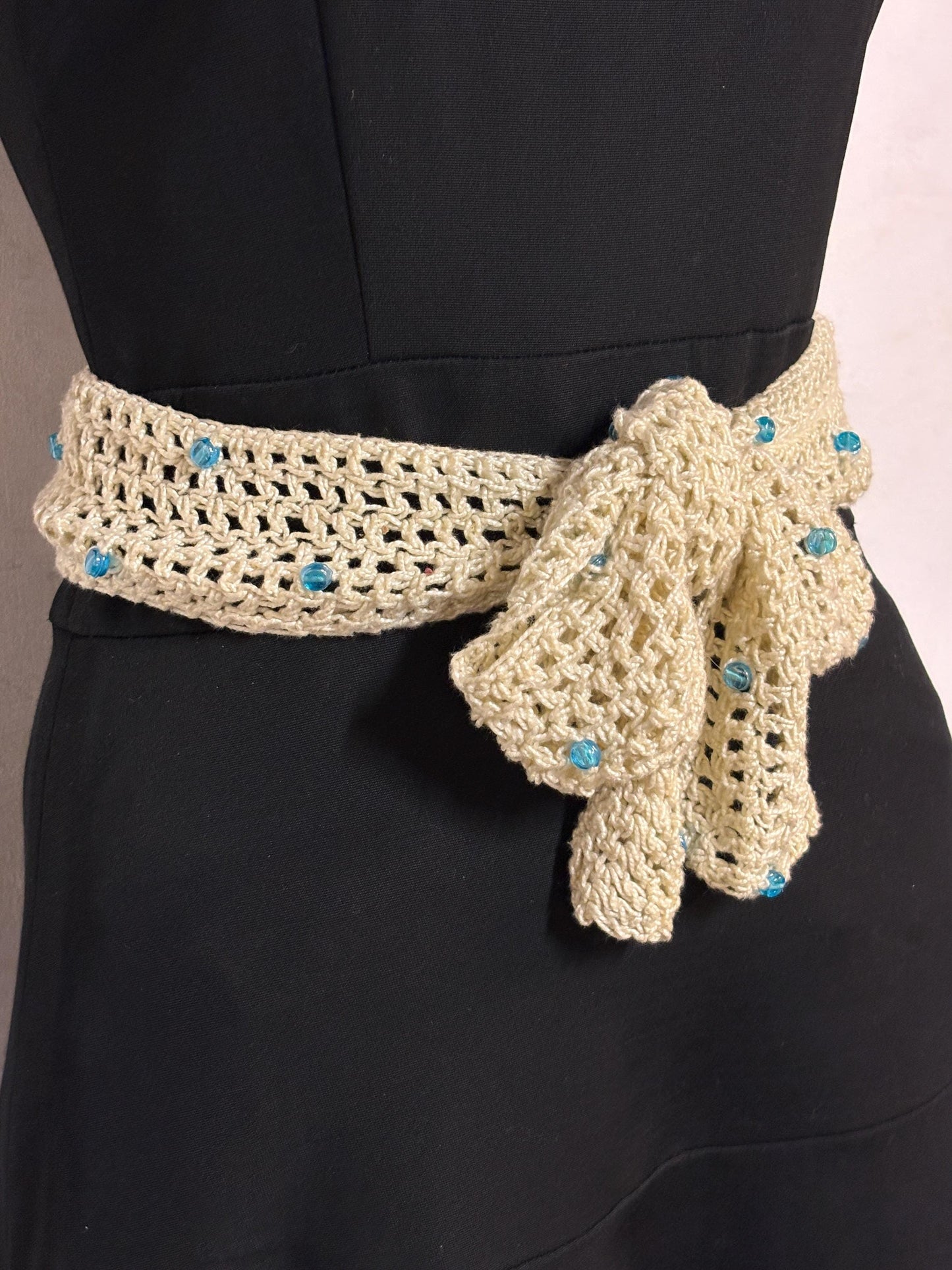 Patrick Thompson beige Y2K vintage womens crochet sash belt. 2000s feature bow tie design for a dress. Hand made. Unused NOS. BNWT