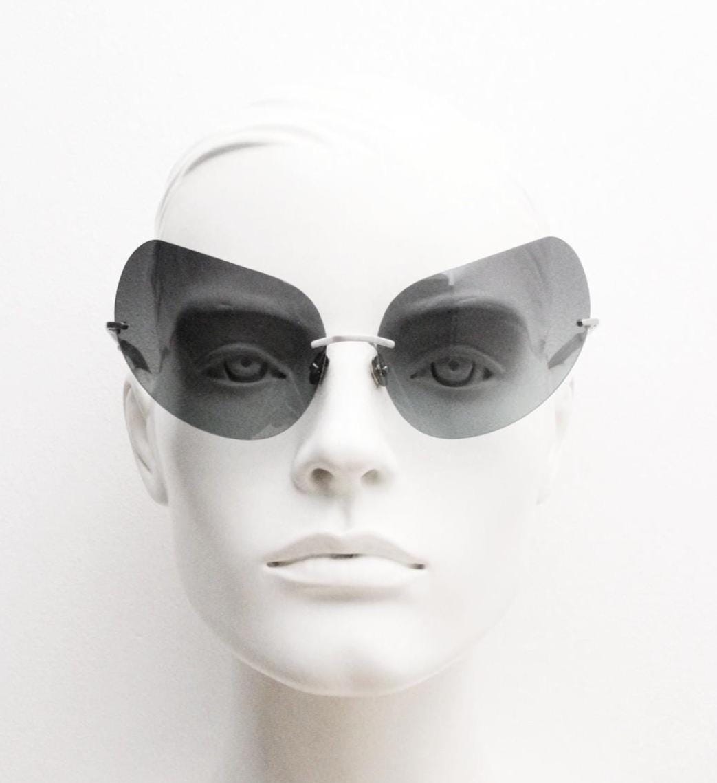 Linda Farrow cat eye sunglasses made in Japan by Todd Lynn. Massive frameless green cateye. Luxe Gallery Projects Vintage. NOS Full Set