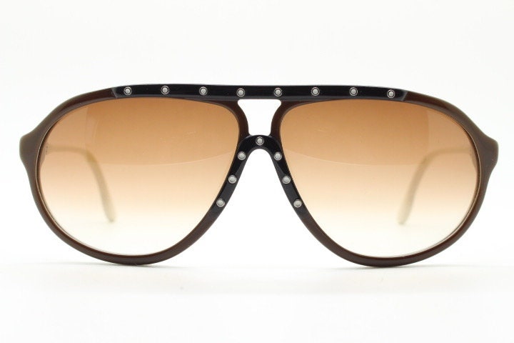 Stella Mc Cartney vintage aviator sunglasses. Small brown and white acetate aviators with graduating lens and white studs. Pilot. Teardrop