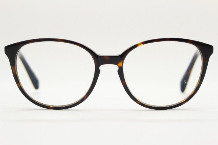 Hamburg eyewear round cat eye glasses made in Germany. Tortoise cateye acetate optical frame with keyhole bridge. Prescription eyeglasses RX