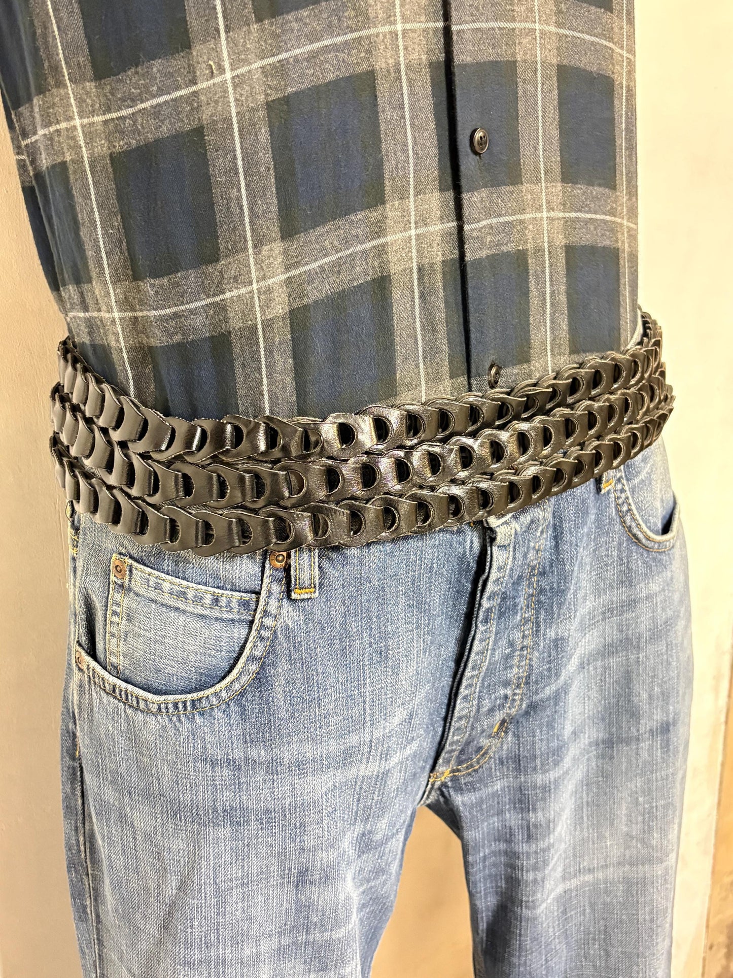 Y2K vintage tall black 70s design belt with 3 layers of looped vinyl strands and solid metal buckle. 2000s NOS. 60s hippy style. Eco leather