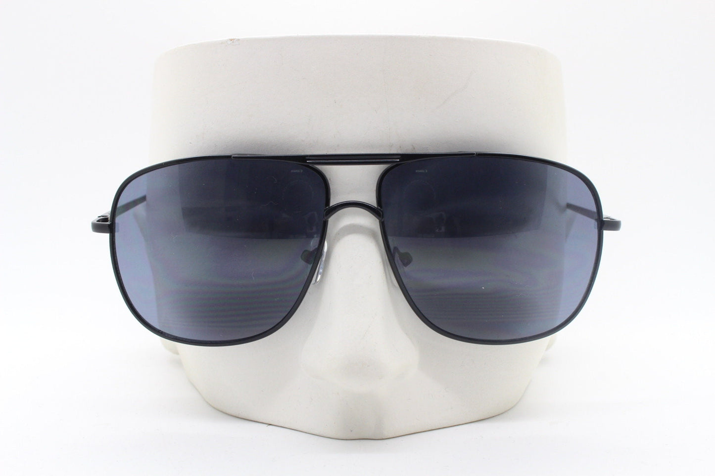 Y2K vintage square aviator sunglasses. Black gloss metal frame 70s design aviators. Teardrop, 2000s. Unused