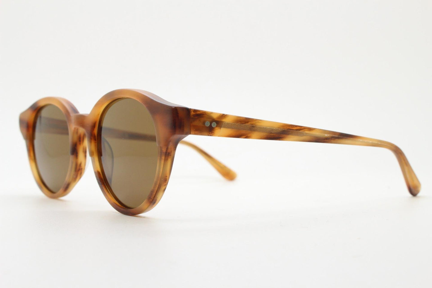 Bailey Nelson vintage hand crafted sunglasses model Gerard. Mottled honey tone acetate frame with Havana brown lenses. RRP 230
