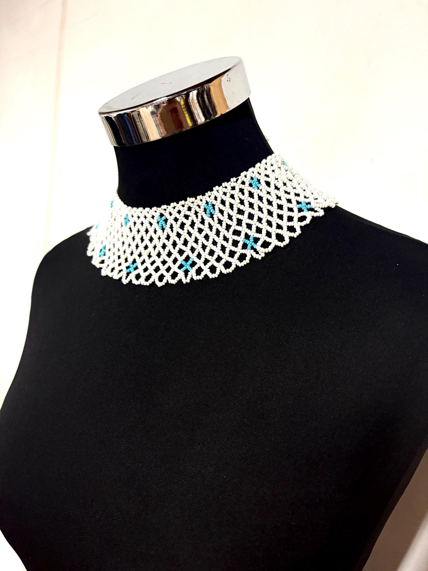 80s vintage beaded lattice collar necklace. Small white beads mixed with blue "x" patterns. Womens large versatile choker. Unused NOS
