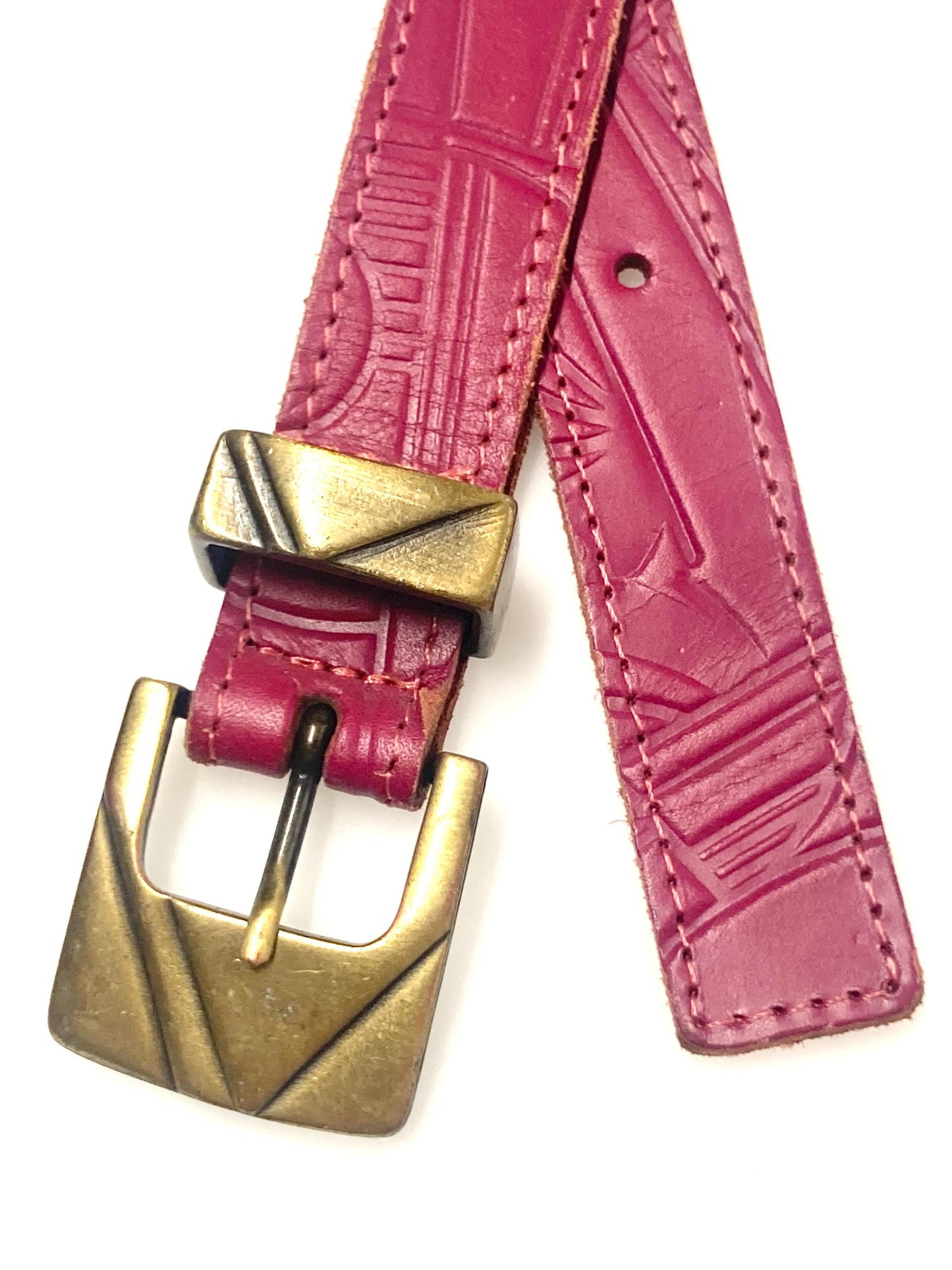 80s vintage womens pink genuine leather 1" belt Made in France. Abstract embossed pattern with brass buckle. For jeans or dress. VGC. NOS