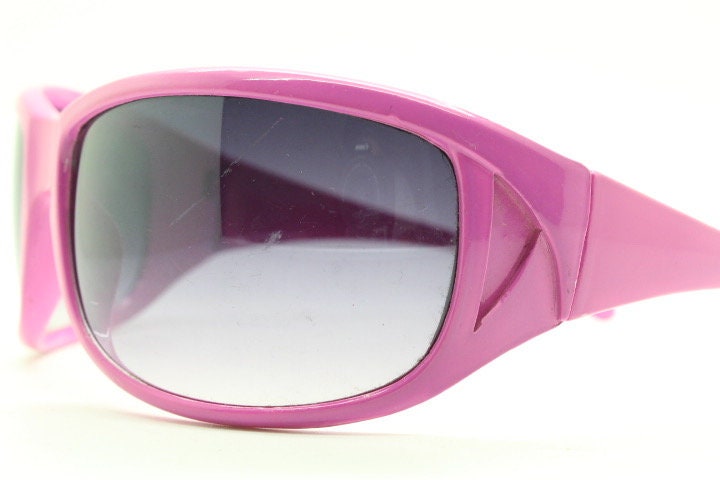 Y2K vintage visor sunglasses. Candy pink massive mask mono lens wrap around shield. Sick fashion grail. 2000s unused NOS