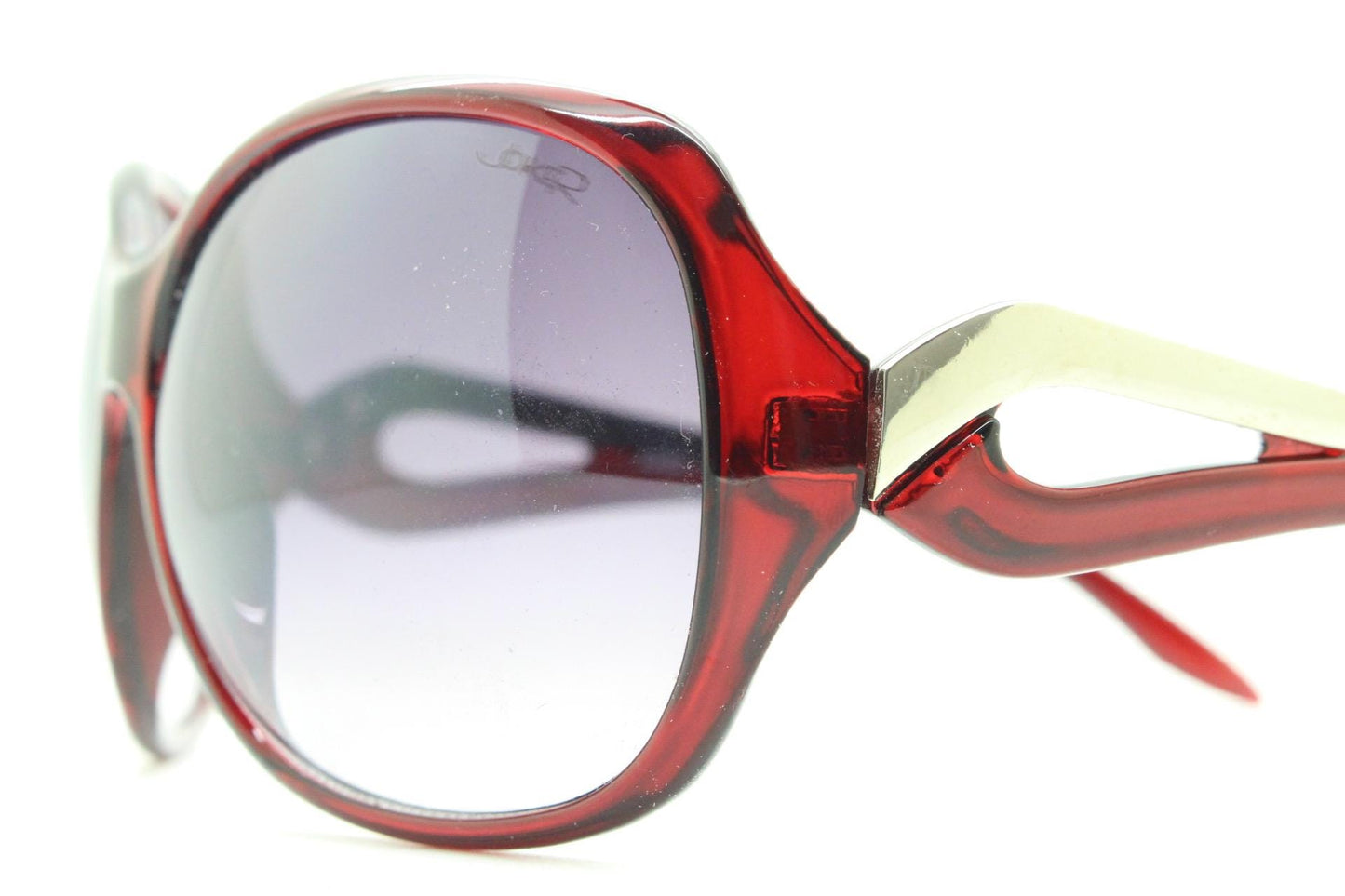 Y2k vintage oversized womens sunglasses. Big bug eye 70s design in deep red with metal arm detail. Authentic 2000s retro. NOS