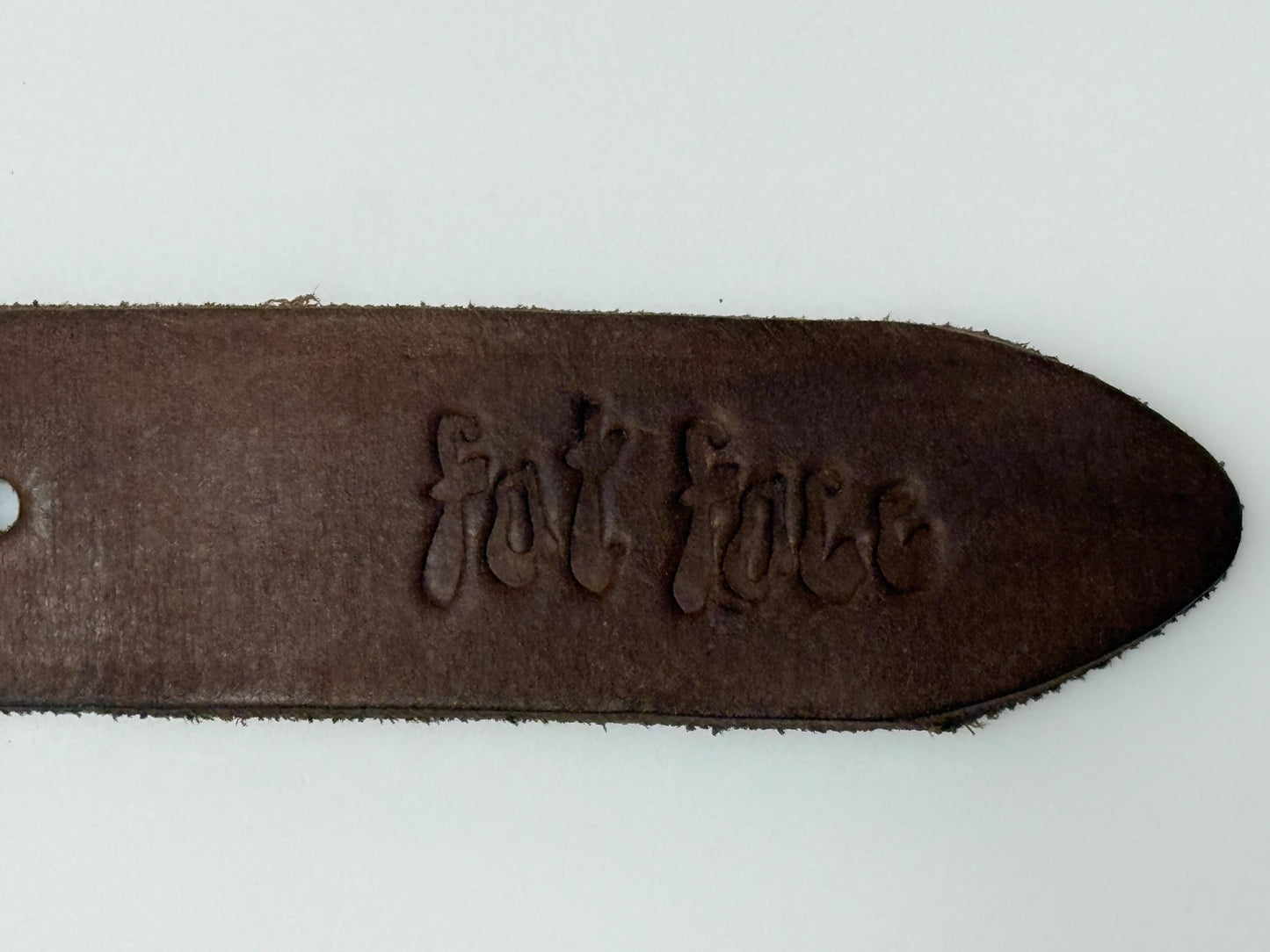 Fat Face Y2K vintage thick brown genuine leather belt for jeans with distressed solid metal buckle. Single piece cowhide with suede back