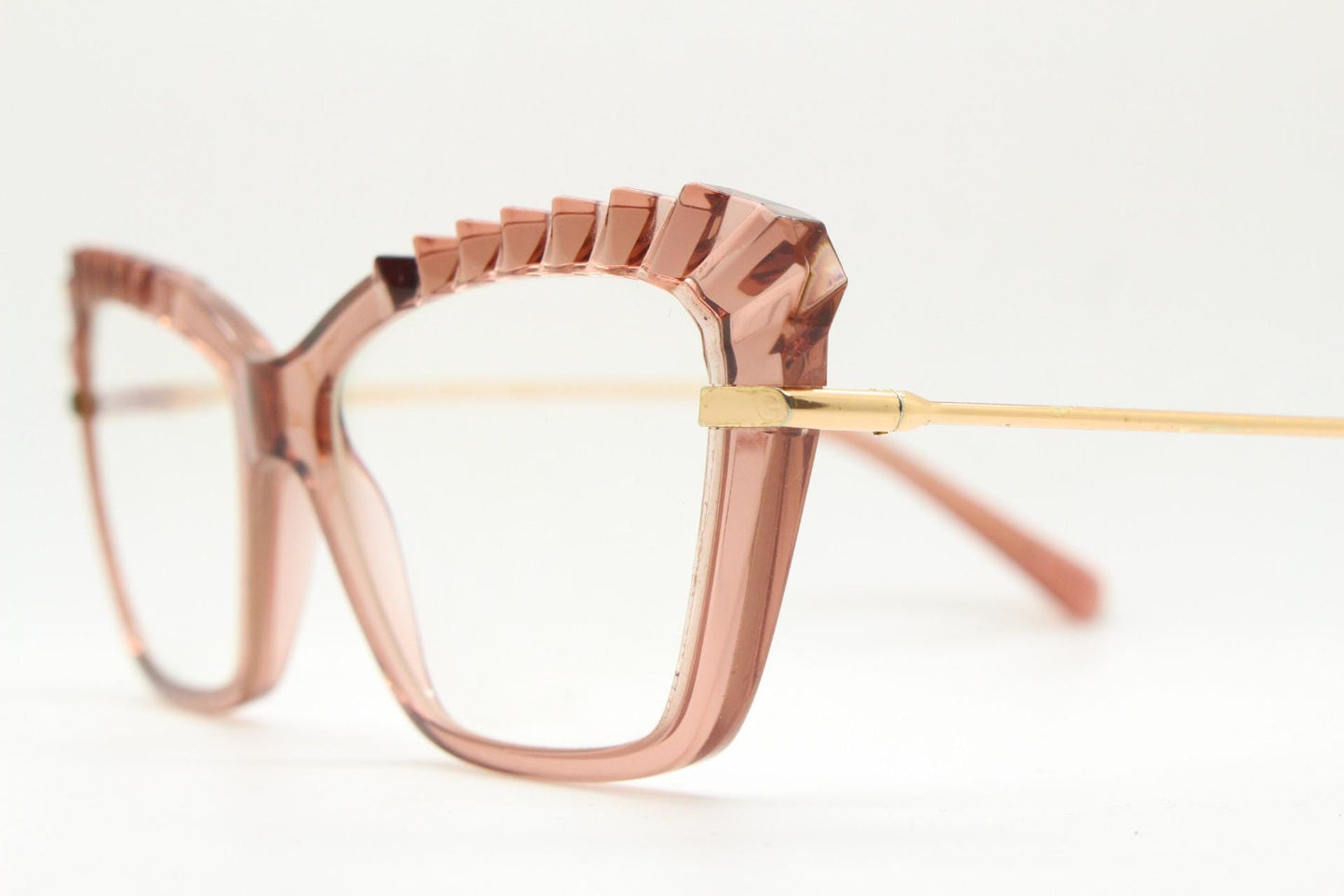 Incredible spiky pointed cat eye glasses. Transparent pink cateye optical frame with slender golden arms. Vintage Prescription RX Spectacles