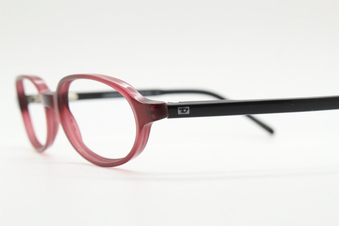 Diesel small oval eye glasses. Transparent brown front with black gloss arms. Acetate optical frames. Prescription 90s Vintage RX Spectacles