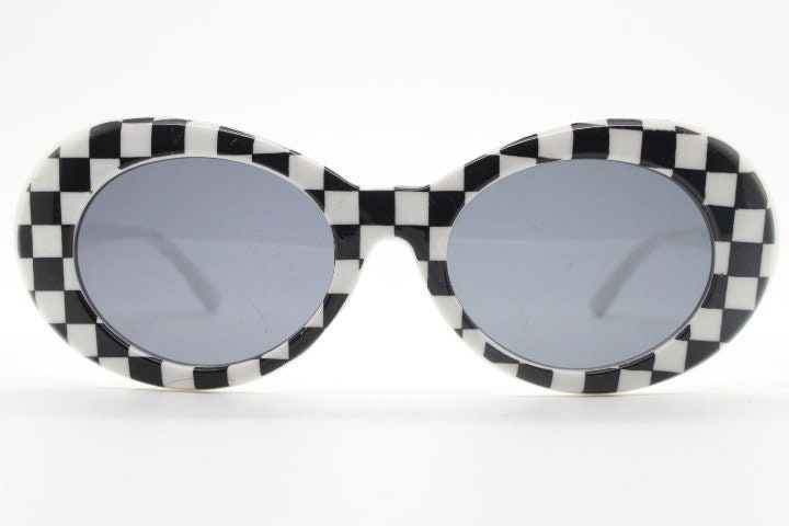 90s vintage round check monochrome sunglasses. 60s op art mod style frame with black lenses. Clout goggles. Oval bug eye NOS. Kurt Cobain