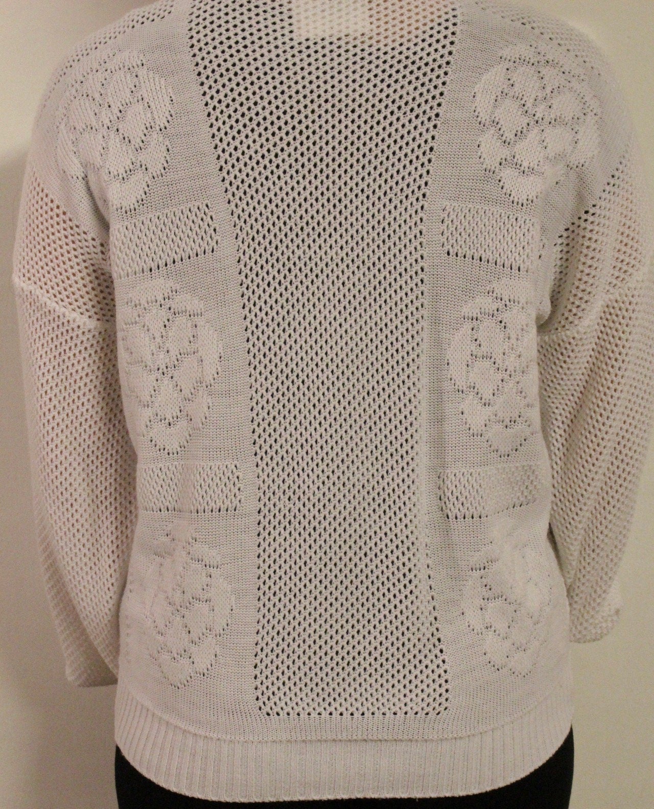White 80s vintage crochet knit batwing jumper. Womens sweater. Knit pullover