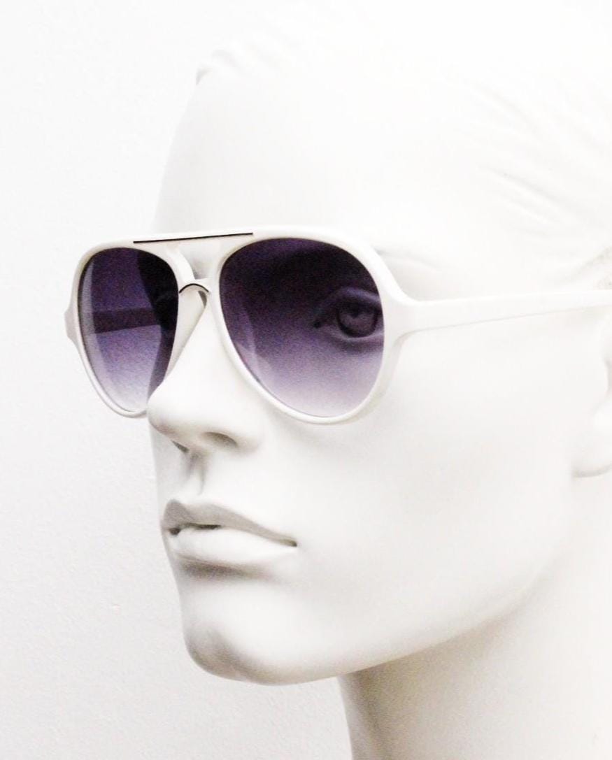 Y2K vintage teardrop aviator sunglasses. 2000's ice white frame with graduating black lenses and bridge outline. 80s design NOS aviators