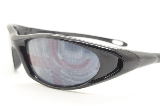 90s vintage England flag shield sunglasses. Wrap around black visor frame with white and red target print. Unused NOS. Brit pop. Cosplay