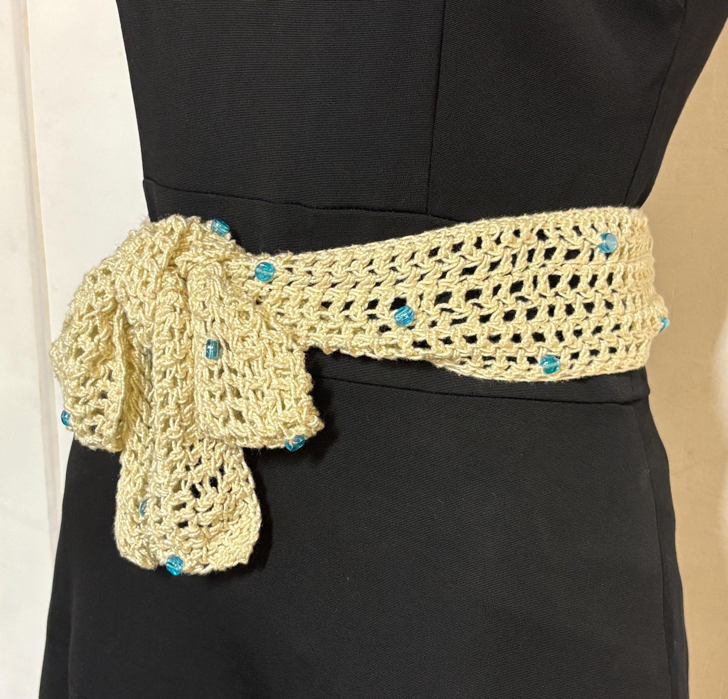 Patrick Thompson beige Y2K vintage womens crochet sash belt. 2000s feature bow tie design for a dress. Hand made. Unused NOS. BNWT