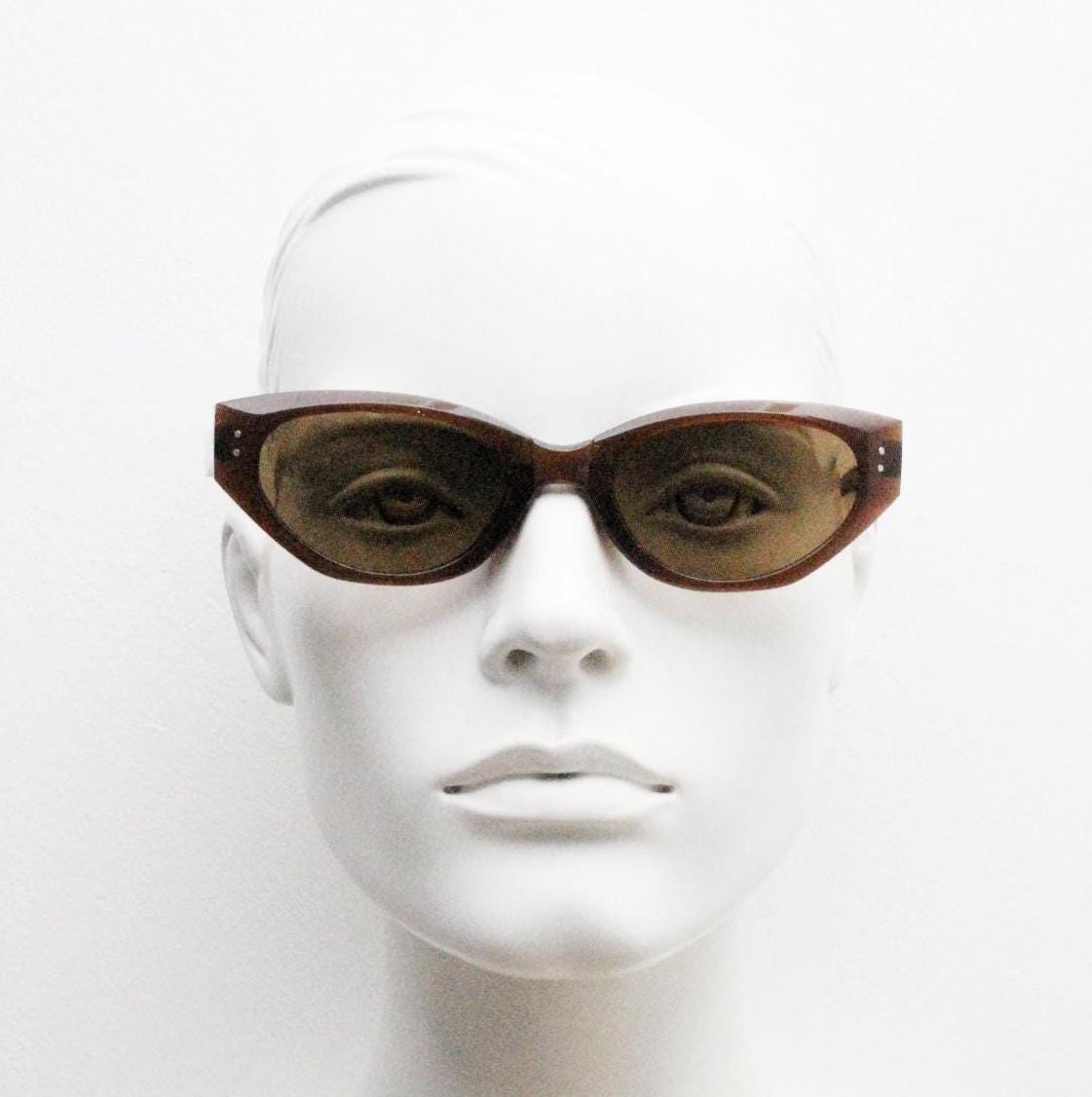 Vintage foldable cat eye sunglasses. Transparent brown folding compact cateye frame. Neat and clever folder design. Y2K NOS