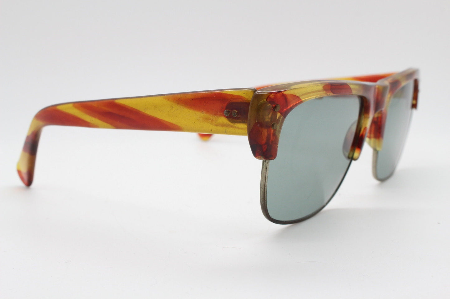 60s vintage low profile wide wayfarer style sunglasses. Mens mod transparent fat arm frame with hand finished print and real glass lenses