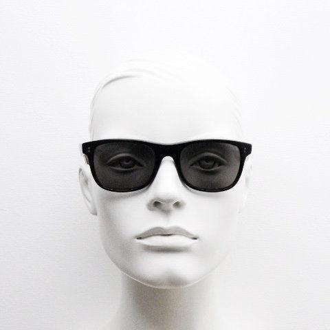 Giorgio Armani 90s vintage wayfarer design sunglasses made in Italy. All time classic in high grade plain black gloss acetate