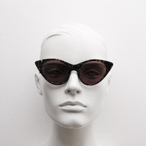 Opening Ceremony pointed cateye sunglasses. Womens classical cat eye marbled brown frame. Vintage. NOS. Y2K