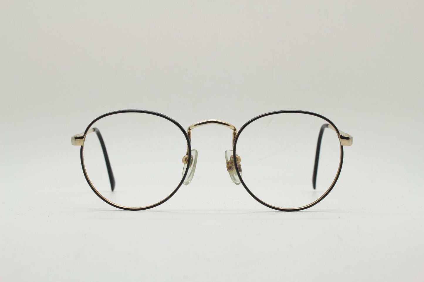 80s vintage round panto metal eye glasses. Minimal gold optical frame with sharp black front. Prescription eyeglasses. RX spectacles