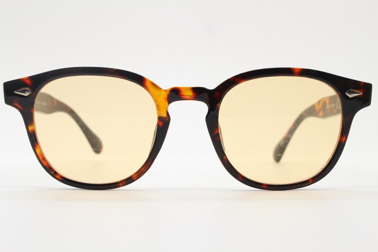 Vintage modified wayfarer design glasses. Dark tortoise gloss 40s, 50s shape frame with keyhole bridge and extra light tone lenses. BNWT