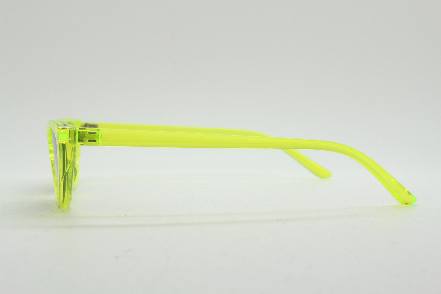 Y2K vintage extreme pointed cat eye sunglasses. Stylised yellow transparent frame with black lenses. Womens 50s style psychabilly. NOS