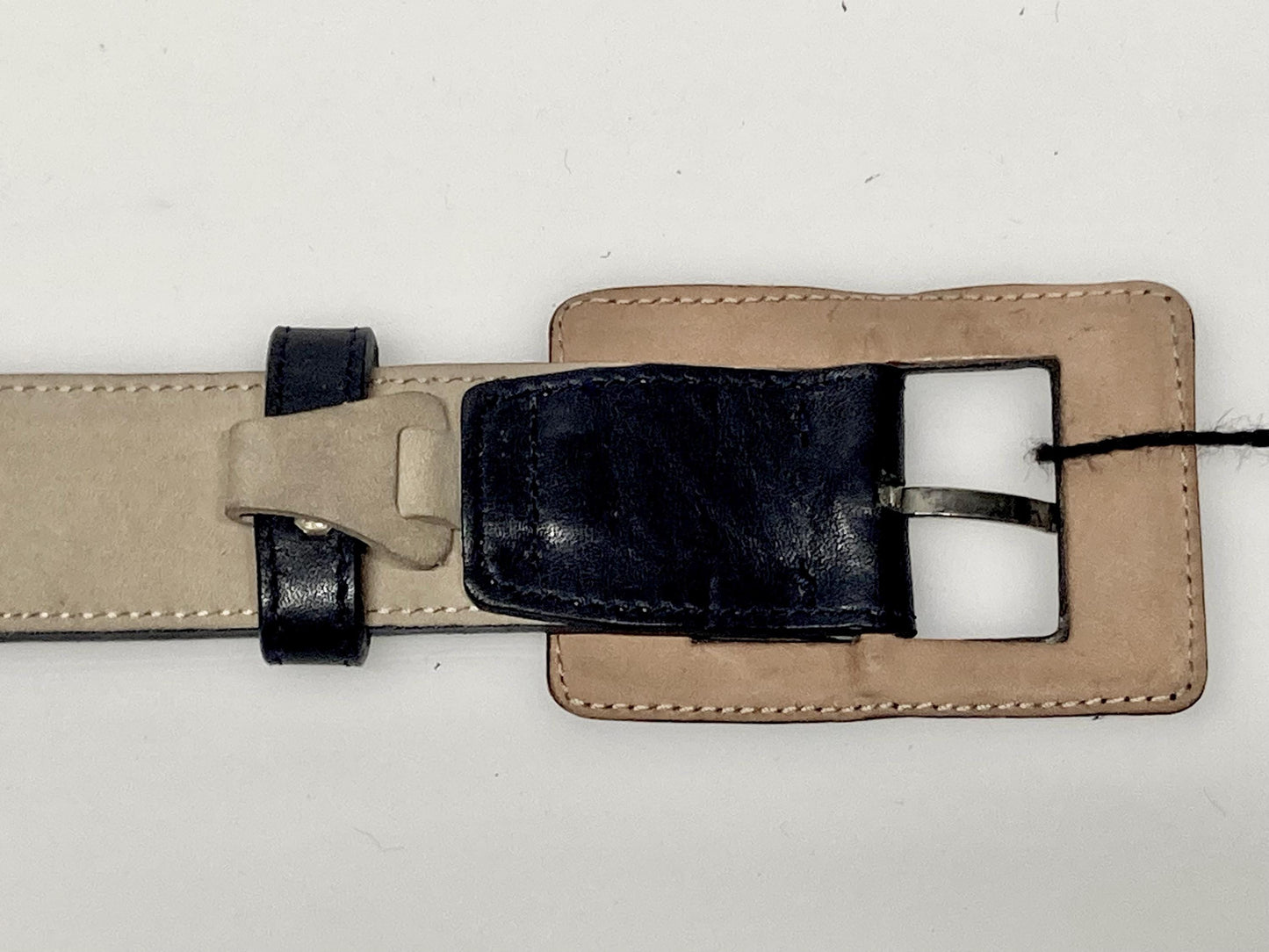Iceberg 90s vintage womens belt in black genuine all leather with smart covered buckle. For dress or trousers. Made in Italy. BNWT. NOS