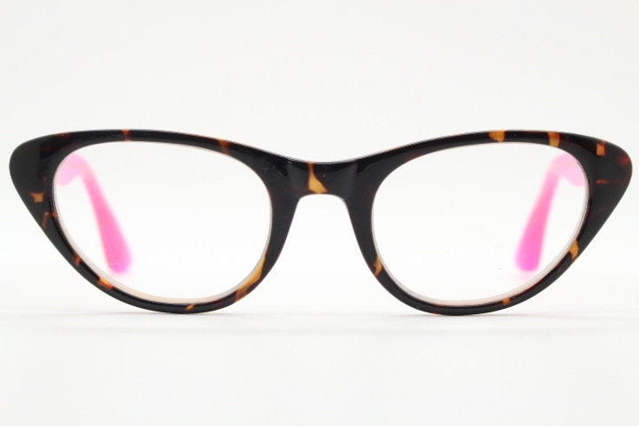 Isaac Mizrahi vintage cat eye glasses. Womens dark tortoise cateye optical frames with pink arms. Prescription eyeglasses. RX NOS spectacles