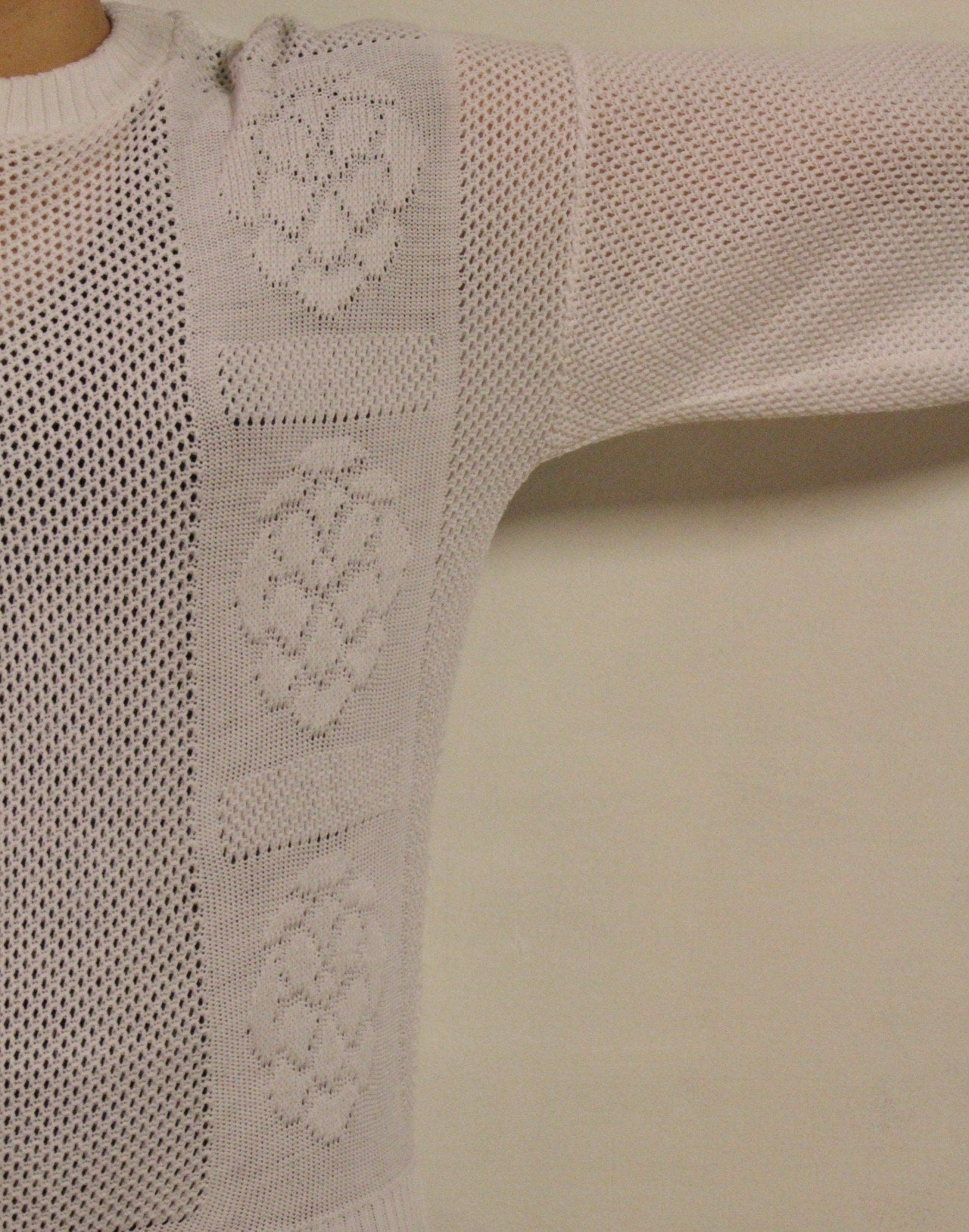 White 80s vintage crochet knit batwing jumper. Womens sweater. Knit pullover