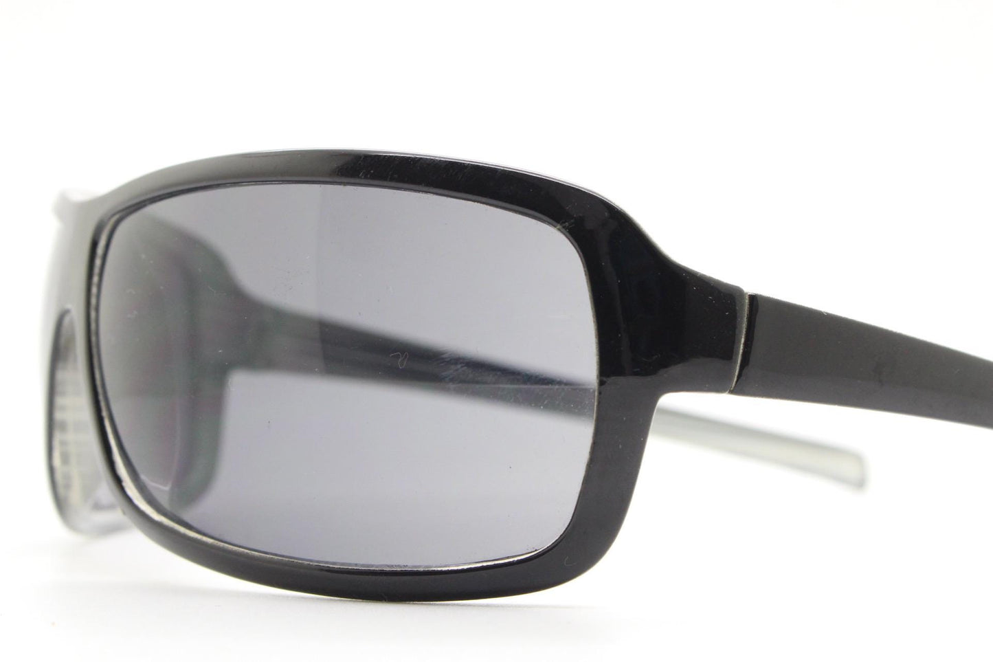 Y2k vintage wrap around large square sunglasses. Curved black shield frame with tasteful striped interior. 1960s bug eye design. 2000's NOS