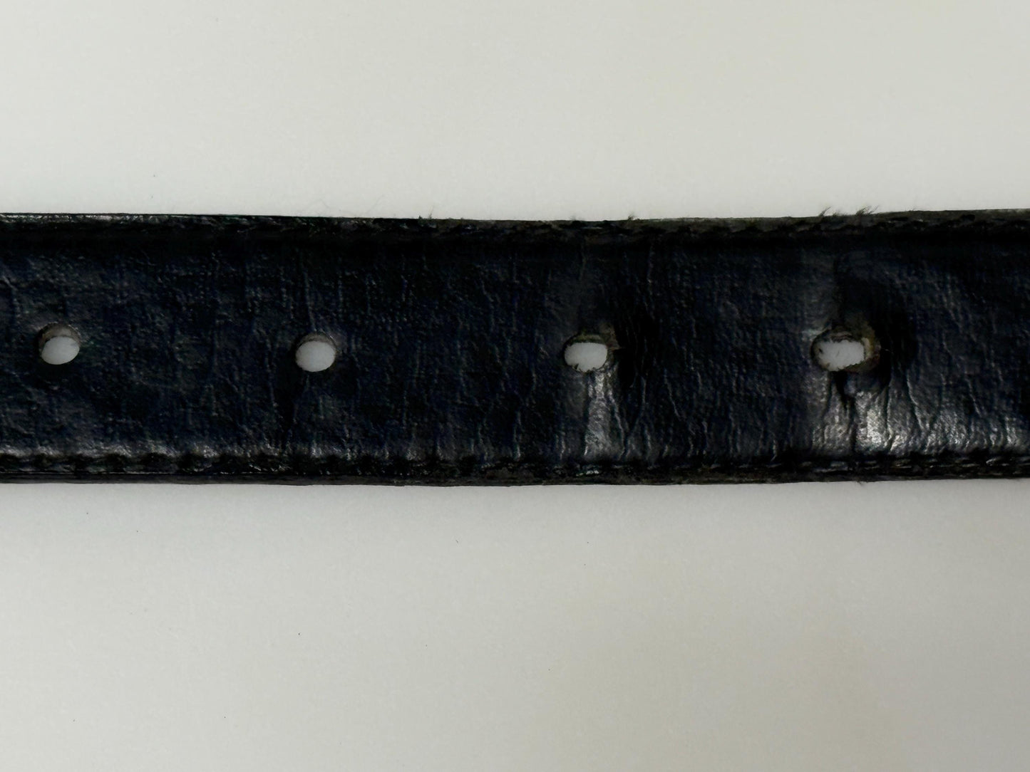Diesel 90s vintage thick black genuine leather belt for jeans. Superior quality with silver buckle and simple script logo. Textured cowhide
