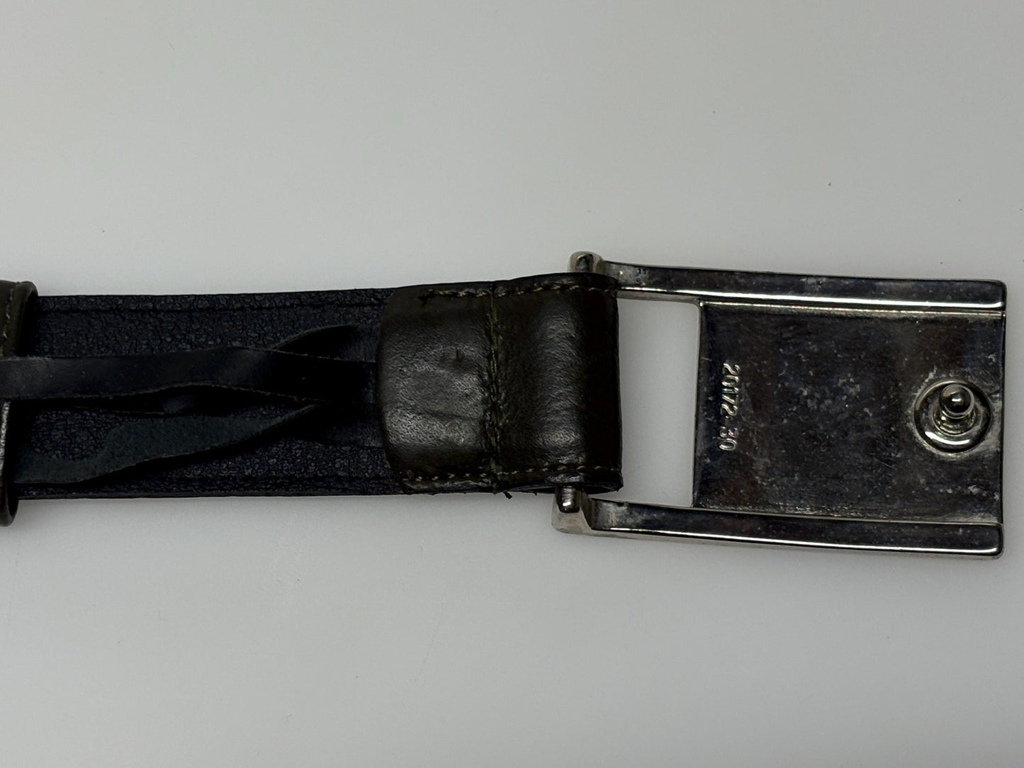 90s vintage smart trouser / jeans belt in dark green genuine leather with solid shiny chrome buckle. Made in France. NOS