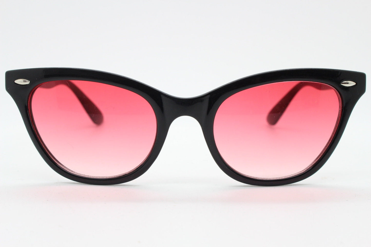 Vintage 90s pointed cat eye sunglasses. Womens black frame cateye with sizzling red lenses. 50s style rockabilly, pin up. NOS catseye