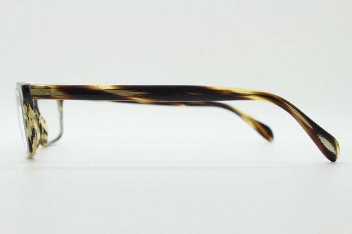 Oliver peoples rectangular eye glasses hand made in Italy. Honey tortoise acetate optical frame. Prescription eyeglasses. RX Spectacles