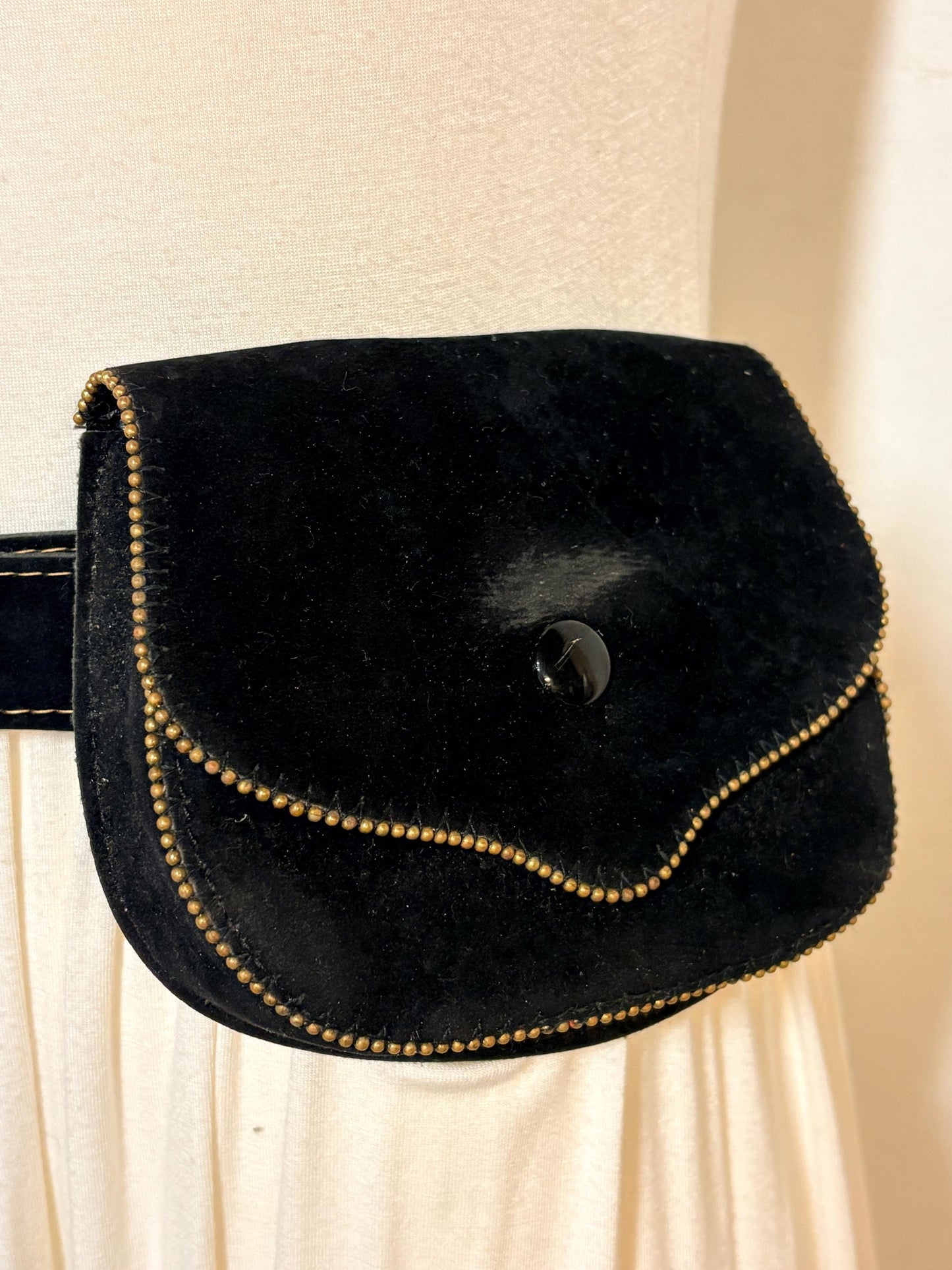 80s vintage womens black velvet dress or jeans / trousers with handy detachable fanny pack pouch with brass trim. Bum bag