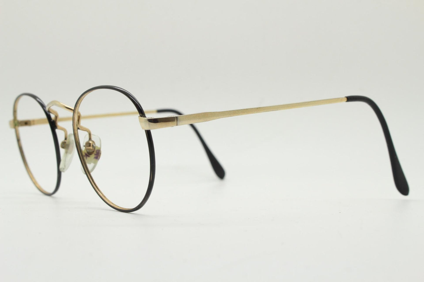 80s vintage round panto metal eye glasses. Minimal gold optical frame with sharp black front. Prescription eyeglasses. RX spectacles