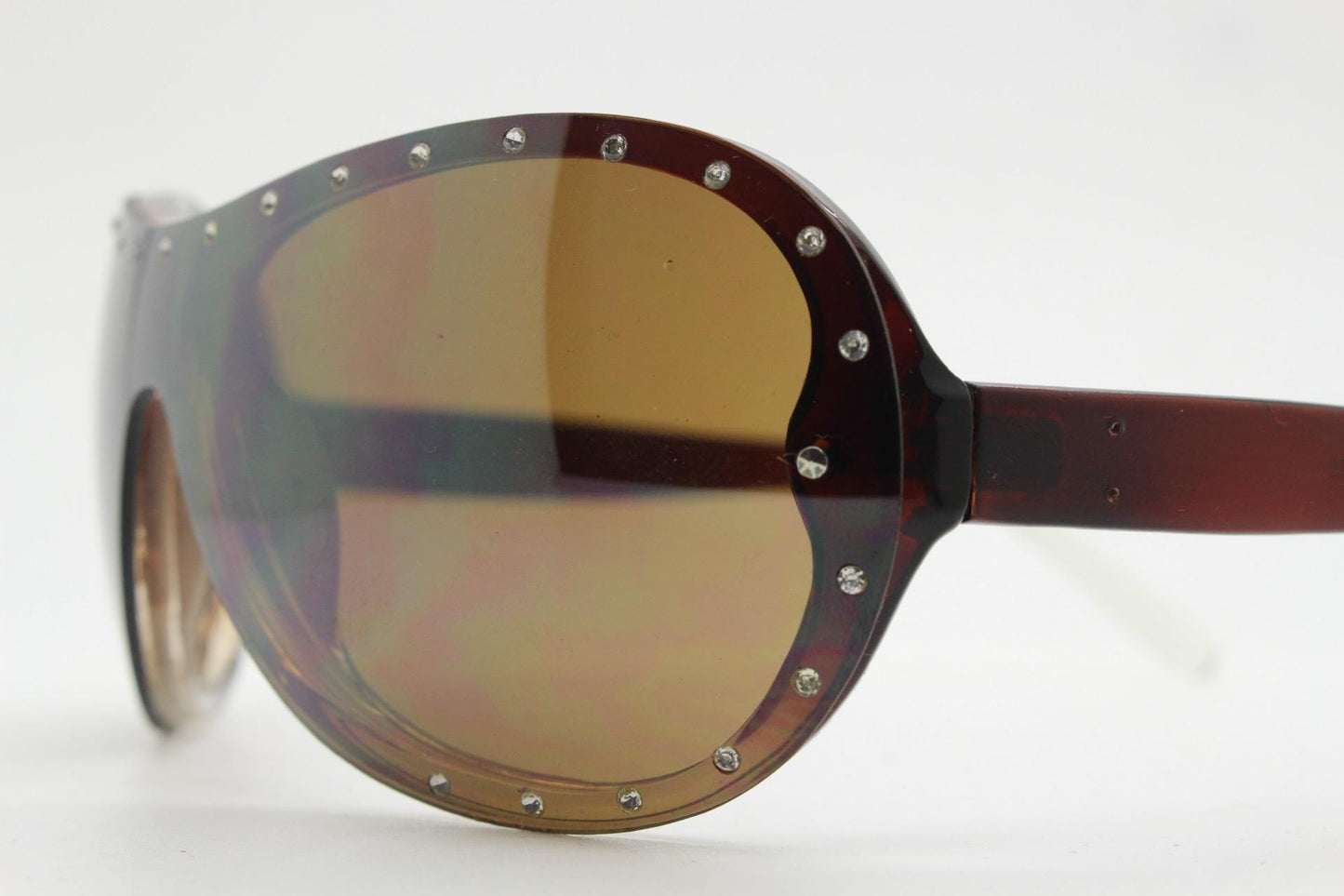 Y2K vintage visor aviator sunglasses with diamante. Brown wrap around mini mask shield design with curved mono lens. 2000s NOS. Rhinestone