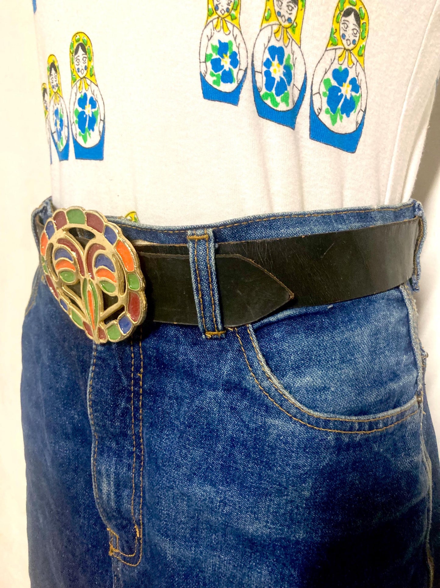 70s vintage womens dress or jeans belt with big round fancy buckle. Gold with multi colour indented patterns. Raw home made finish. NOS