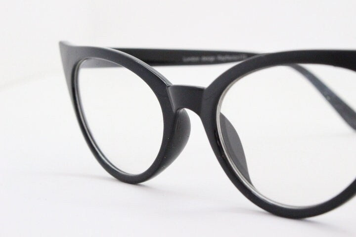 Y2K pointed cat eye glasses. Vintage black slender clear lens optical frame. Womens prescription eyeglasses. 50s style rockabilly spectacles